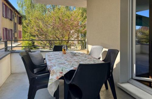 Neudorf Ouest Apartment | Joli 3P avec terrasse et Garage proche Centre