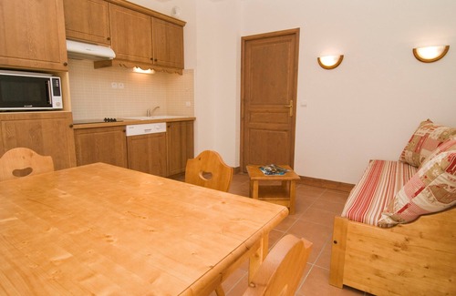 Valmeinier Condo | Joli Appart à 50m des pistes, cuisine privée