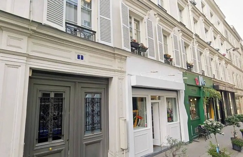 Epinettes Apartment | Joli Appartement au Coeur des Batignolles, Idéal Pour Sillonner Paris en Famille