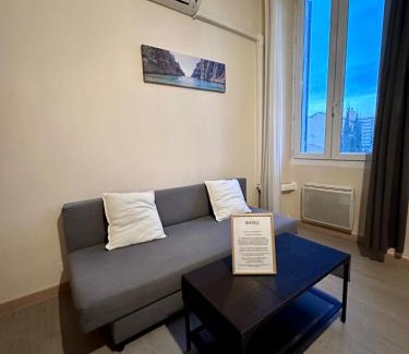 Les Chartreux Apartment | Joli Appartement aux Chartreux - Calme & lumineux