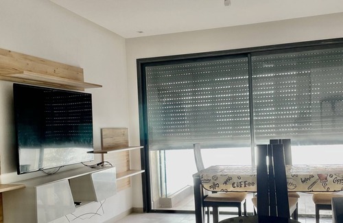 Harhoura Apartment | Joli Appartement Dans Résidence Sécurisé à Proximité des Plages