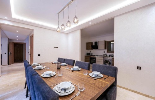 Camp El Ghoul Apartment | joli duplex au coeur de marrakech family only