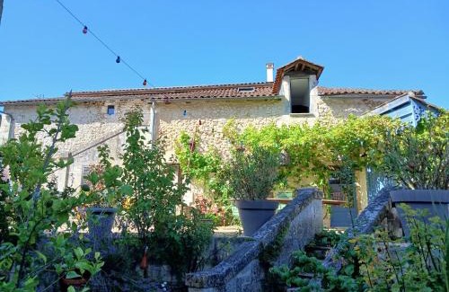 Bourdeilles House | Joli gîte avec vue sur le château