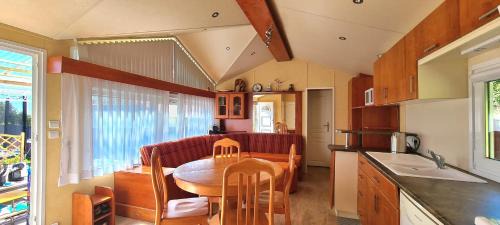 Saint-Michel-Mont-Mercure Other | Joli Mobil-Home avec terrain terrasse 10min du Puy duFou