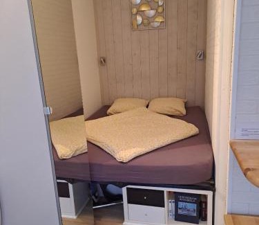 Ouistreham House | Joli studio au calme dans un jardin privatif