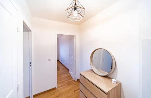 Villeurbanne Apartment | Joli T2 avec garage gratuit et balcon