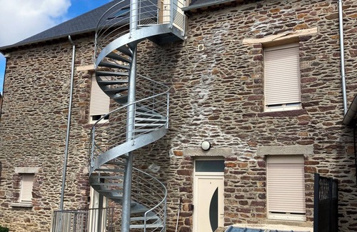 Saint-Malon-sur-Mel Apartment | Jolie Duplex Neuf Bien Équipé Proche Forêt de Broceliande