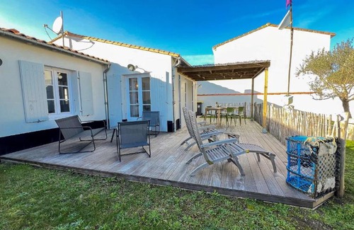 Saint-Clement-des-Baleines Villa | Jolie maison avec jardin à proximité de la plage