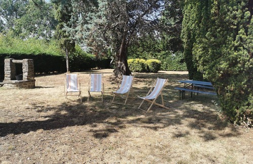 Saint-Sauveur-en-Puisaye House | Jolie Maison de 8 Personnes Piscine Privée Chauffée Calme