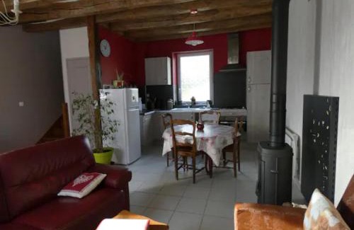 Buzancais House | Jolie maison de vacances Gîte des Ecureuils