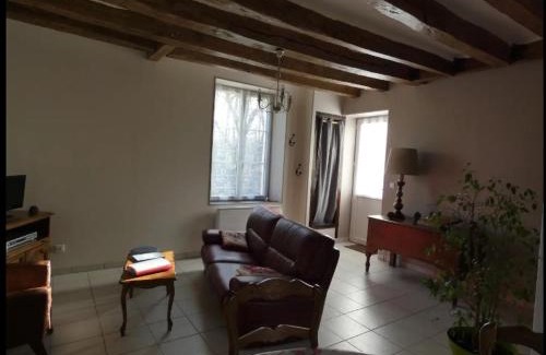 Buzancais House | Jolie maison de vacances Gîte des Ecureuils