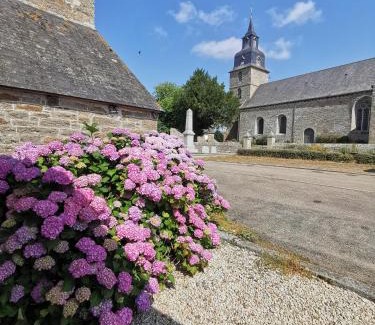 Megrit House | JOLIE MAISON DE VILLAGE
