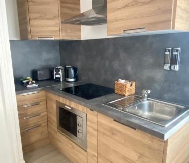 Margny-les-Compiegne House | Jolie maison Margnotine avec cour & parking privés
