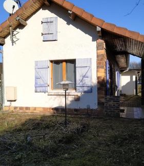 Dole Apartment | Jolie petite maison cosy, jardin, proche centre