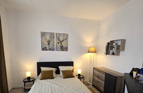 Maisons-Alfort Apartment | Jolie t2 aux Portes de Paris 5mn Wiffi