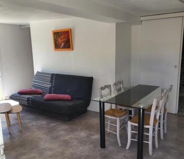 Sollies-Ville Apartment | Jolie T2 indépendant dans une villa