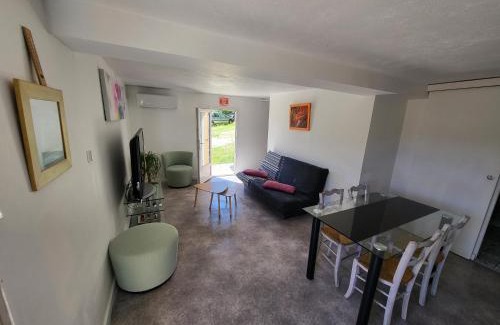 Sollies-Ville Apartment | Jolie T2 indépendant dans une villa