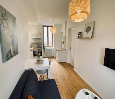 Bagneres-de-Bigorre Apartment | Jolie T2. Proche centre ville, aquensis et thermes