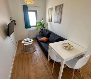 Bagneres-de-Bigorre Apartment | Jolie T2. Proche centre ville, aquensis et thermes