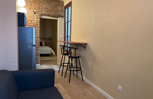 La Real Apartment | Jolie T2 Quartier St Jean Proche place République