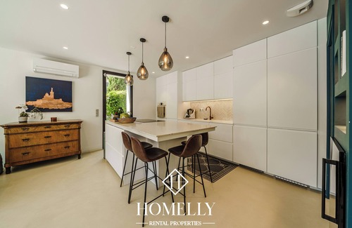 8th Arrondissement Villa | Jolie Villa Avec Piscine à Deux pas de la Plage