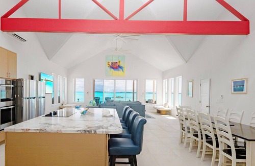 George Town House | Jolly Rancher - Exuma