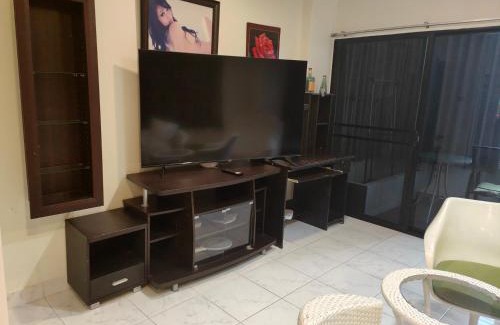 Pratumnak Hill Apartment | Jomtien Hill Resort Pratamnak
