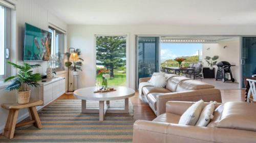 Kiama Downs House | Jones Waterfront Beach Escape