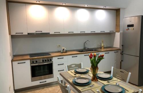 Vlore Apartment | Jon’s View Home
