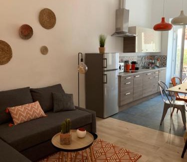 7th Arrondissement Apartment | JOOLIA SooHome
