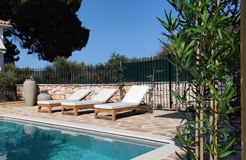 Akrotiri Villa | Jootiq Villas