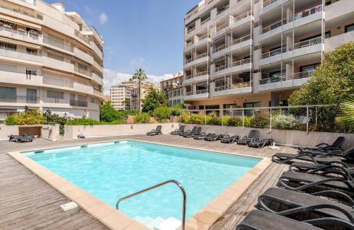 Cannes Old Town Apartment | Joséphines