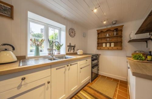 Walsingham House | Josephines Cottage