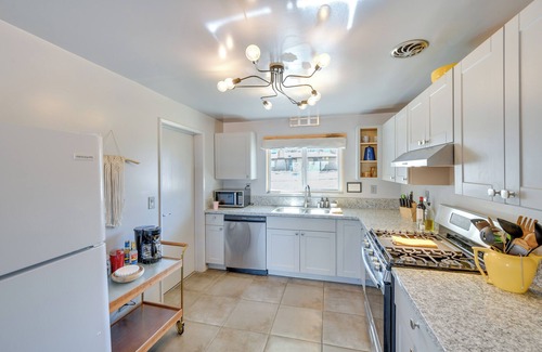 Joshua Tree House | Joshua Tree Vacation Home w/Private Hot Tub!