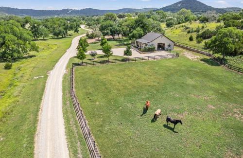 Bandera House | Josietta's Hill Country Hideaway