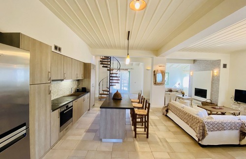 East Mani Villa | Joyanna Villa — Pool, Sea Views & Olive Grove Serenity | 3 Min to Beach