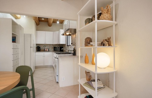 Downtown Santa Fe Apartment | Joyful and Bright 2B in Heart of Railyard District