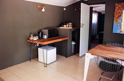 Northcliff Cottage | Jozi Private Cottage