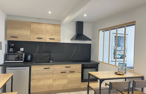 Calais Apartment | JP 2, 1 bedroom apartment in the city center