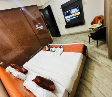 Sector 70 Hotel | JPM Suites Noida 70