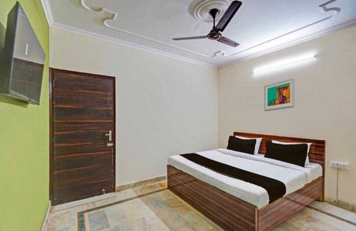 Pashim Vihar Hotel | JPS LUX RESIDENCY