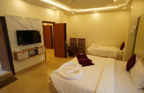 Kanchipuram Hotel | JRK Residency