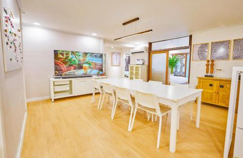Jongno House | Jt Tailored Service Home Near Hyehwa Station