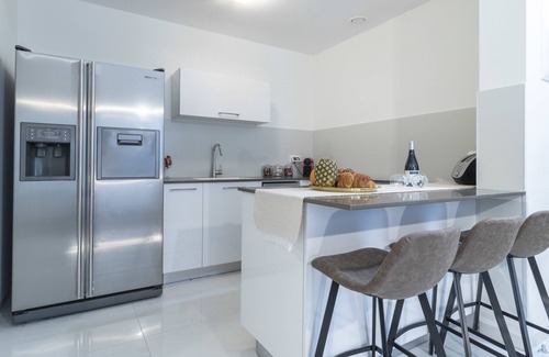 Nachlaot Apartment | JTower - Isrentals