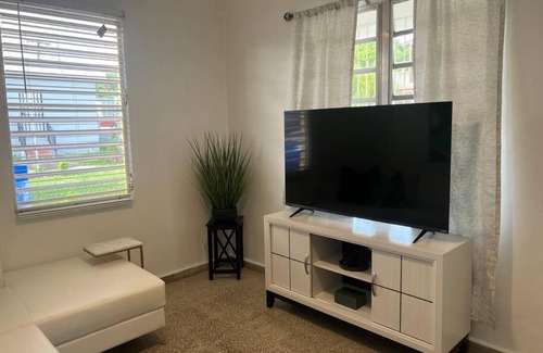 Juana Diaz House | Juana Diaz Spacious Cozy Home