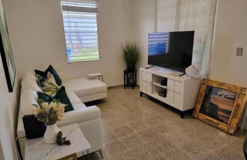 Juana Diaz House | Juana Diaz Spacious Cozy Home