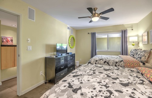Sunmor House | Juanita - Spacious 3 Bedroom home in Sunmor!
