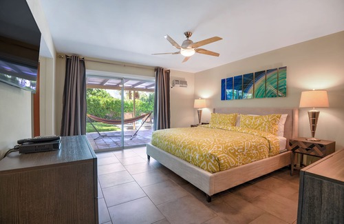 Sunmor House | Juanita - Spacious 3 Bedroom home in Sunmor!