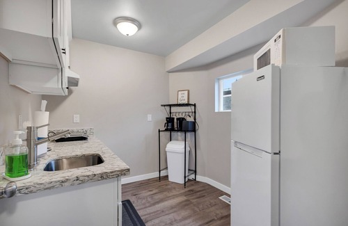 Atlantic House | Judkins Guesthouse - Close to Downtown