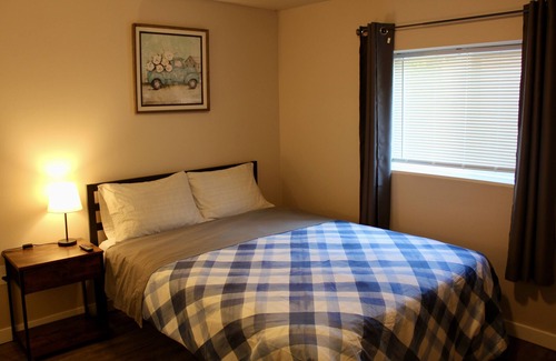 Atlantic House | Judkins Retreat (Close to Downtown)